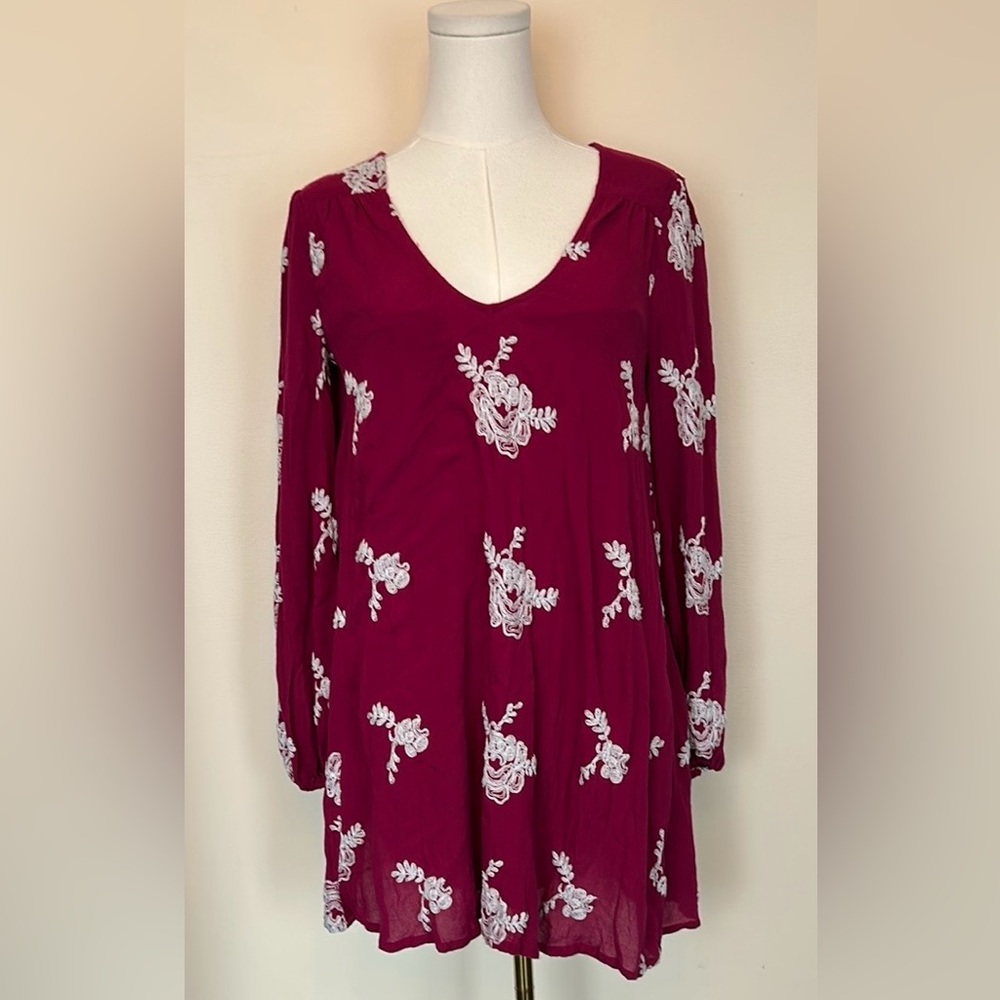 FREE PEOPLE Peasant-Sleeve Embroidered Shift Dress size small - Picture 7 of 12